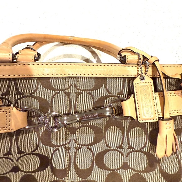 Stylish Brown and Tan Handbag - Picture 2 of 9